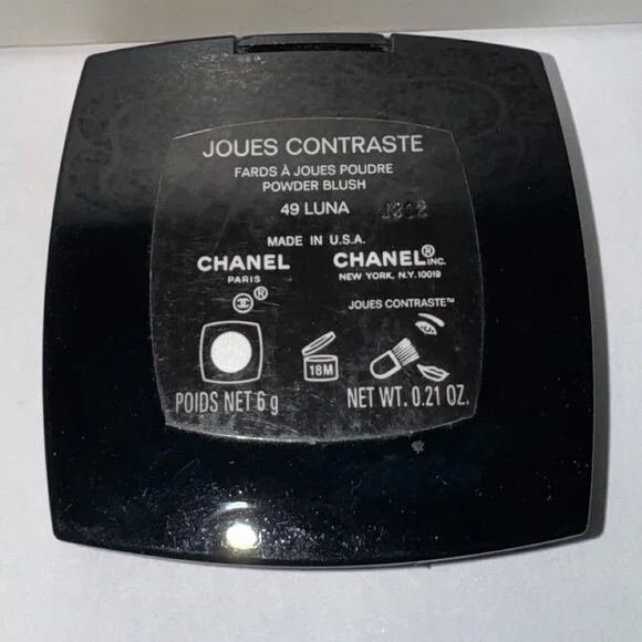 Chanel Luna Blush Highlighter - Picture 3 of 3